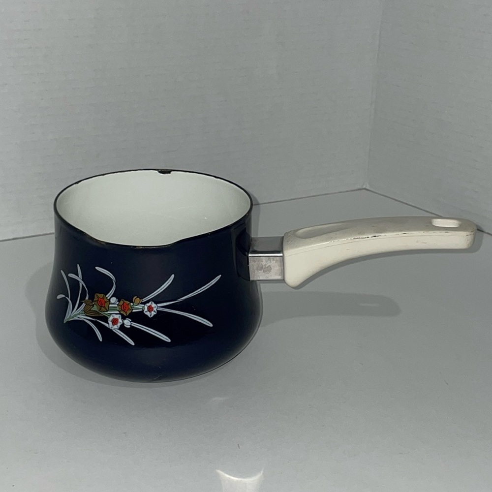 Vintage Lifestyle Japan Sauce Pan Blue Floral Pot Decorative Upcycling Piece
